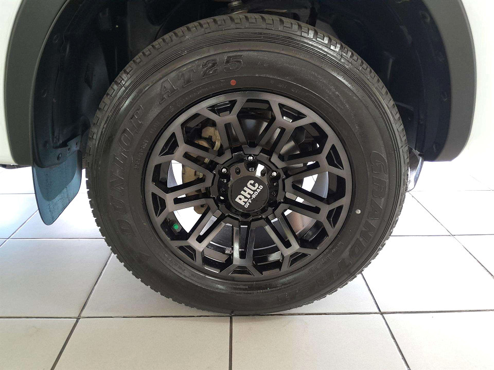 Photo 10 of 19