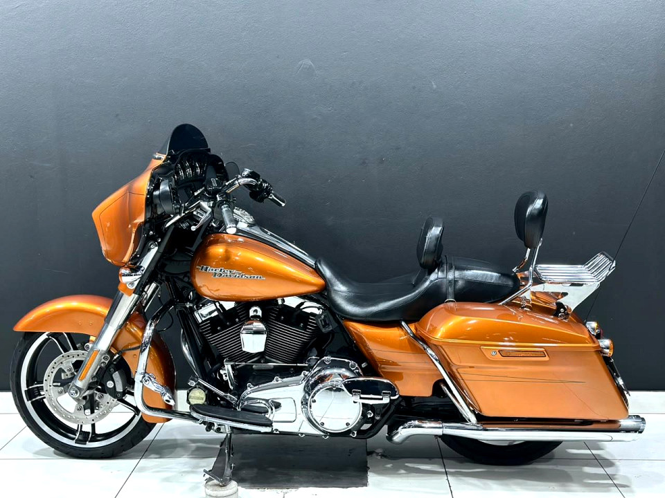 Photo 3 of 16