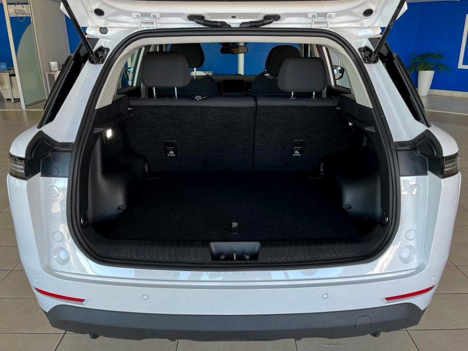 Photo 23 of 28