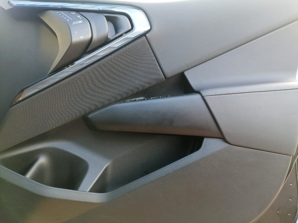 Photo 12 of 20