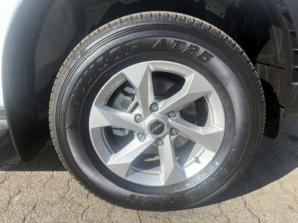 Photo 9 of 16