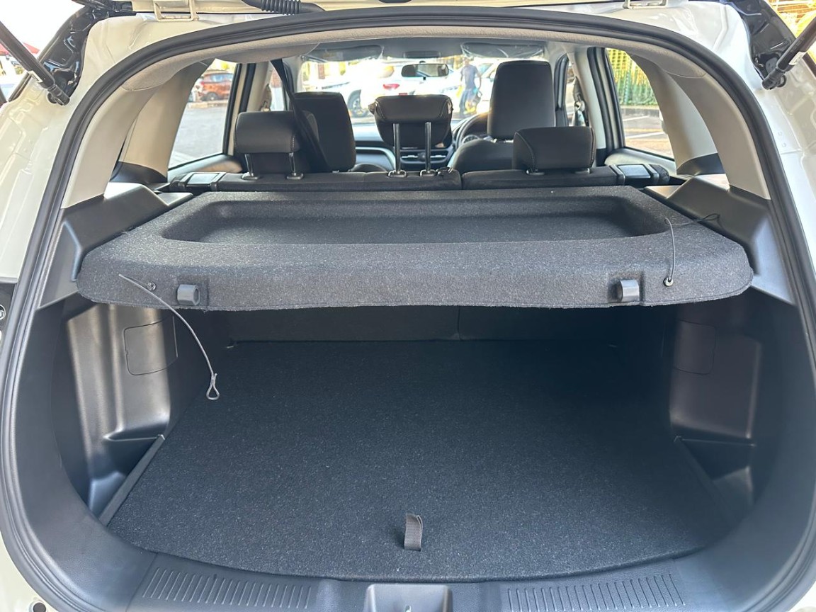 Photo 11 of 18