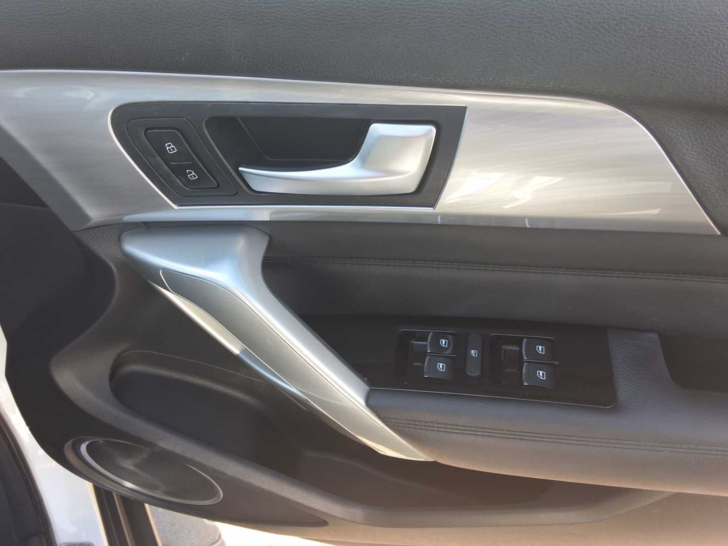 Photo 6 of 20