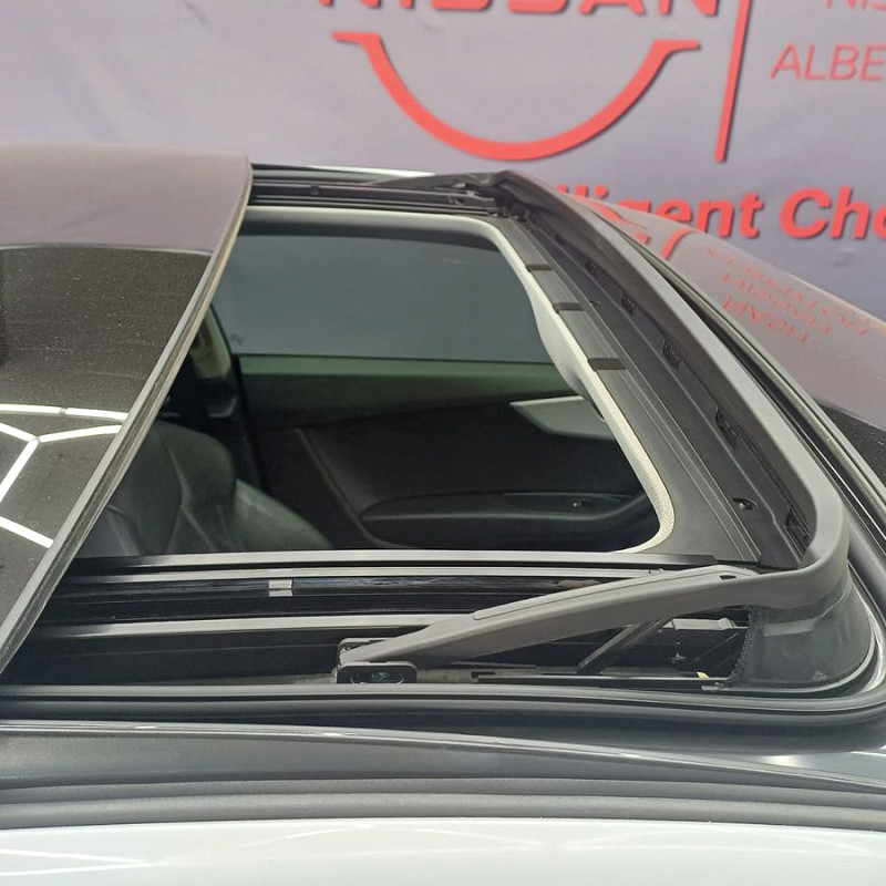 Photo 14 of 24