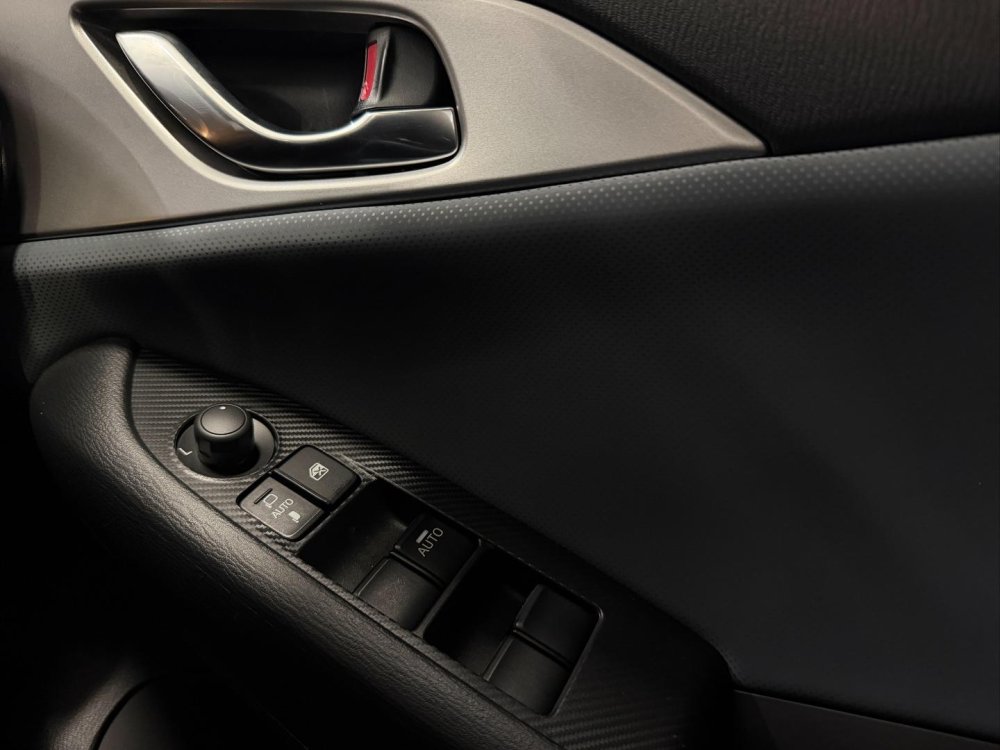 Photo 20 of 30