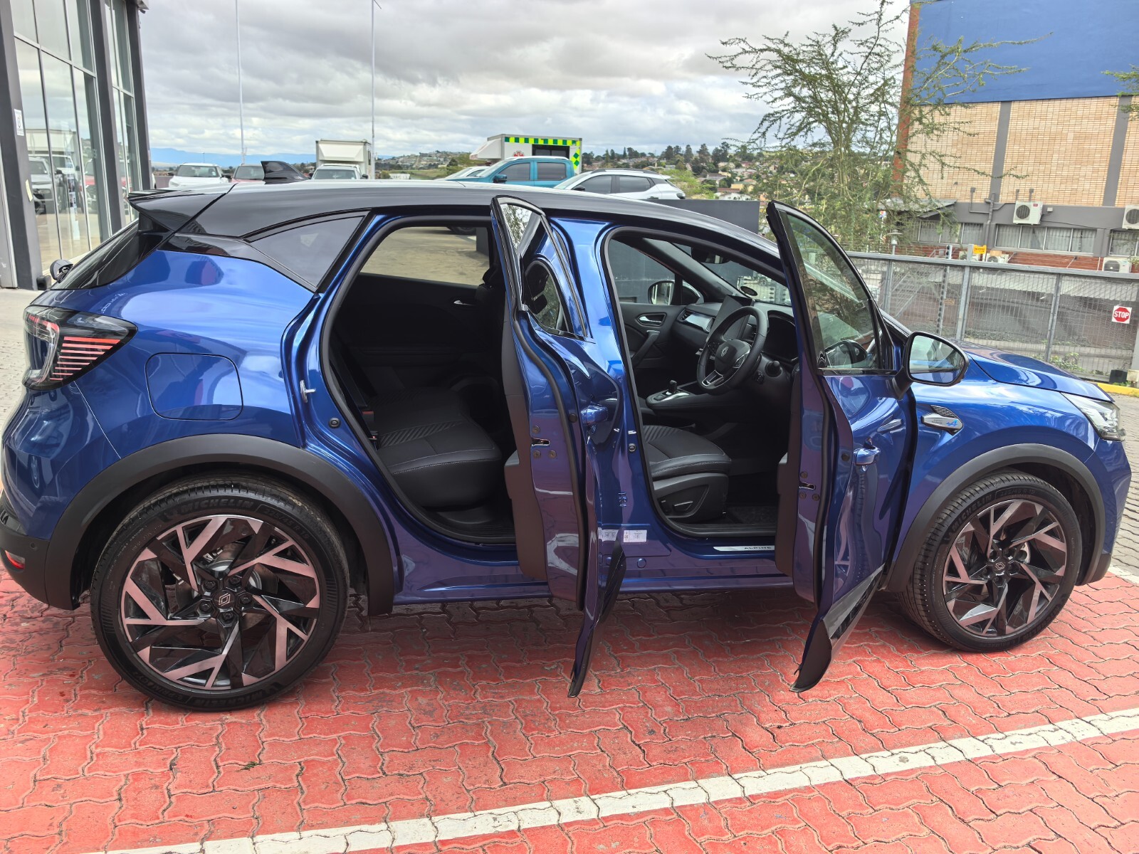 Photo 6 of 23