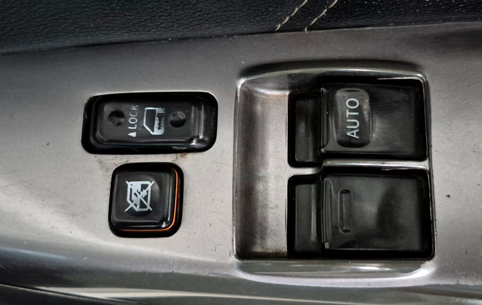 Photo 11 of 13