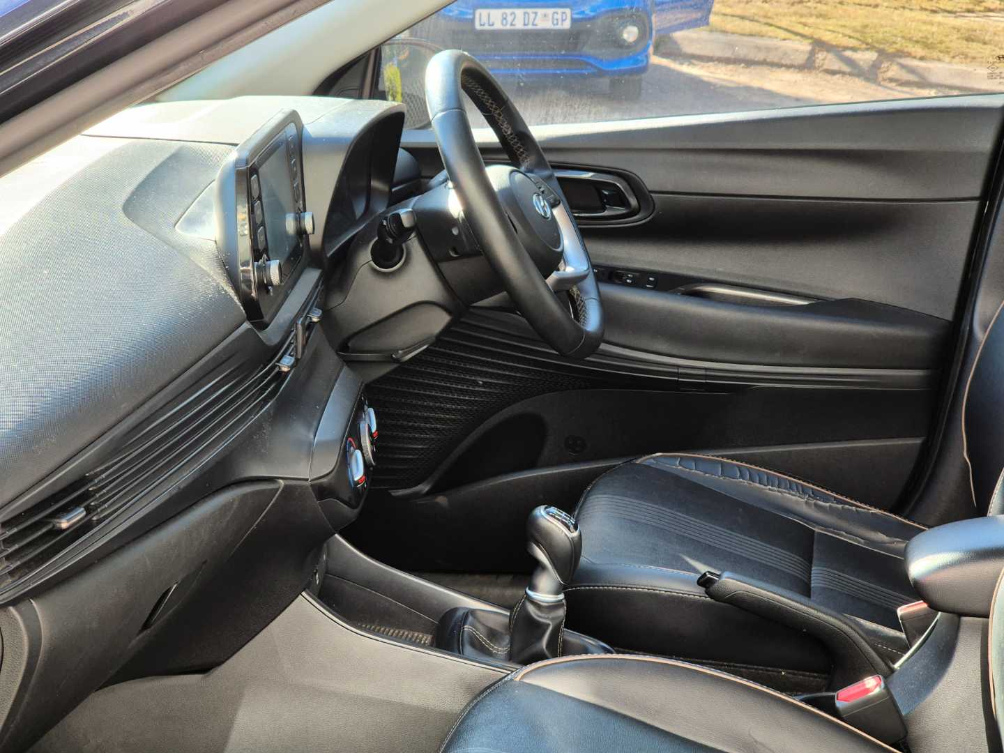 Photo 14 of 22