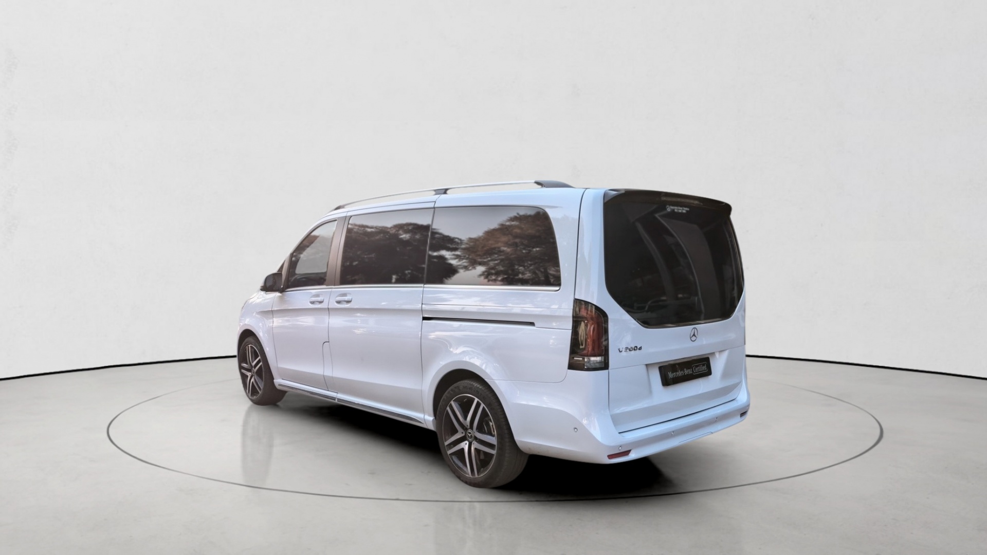 Photo 9 of 23