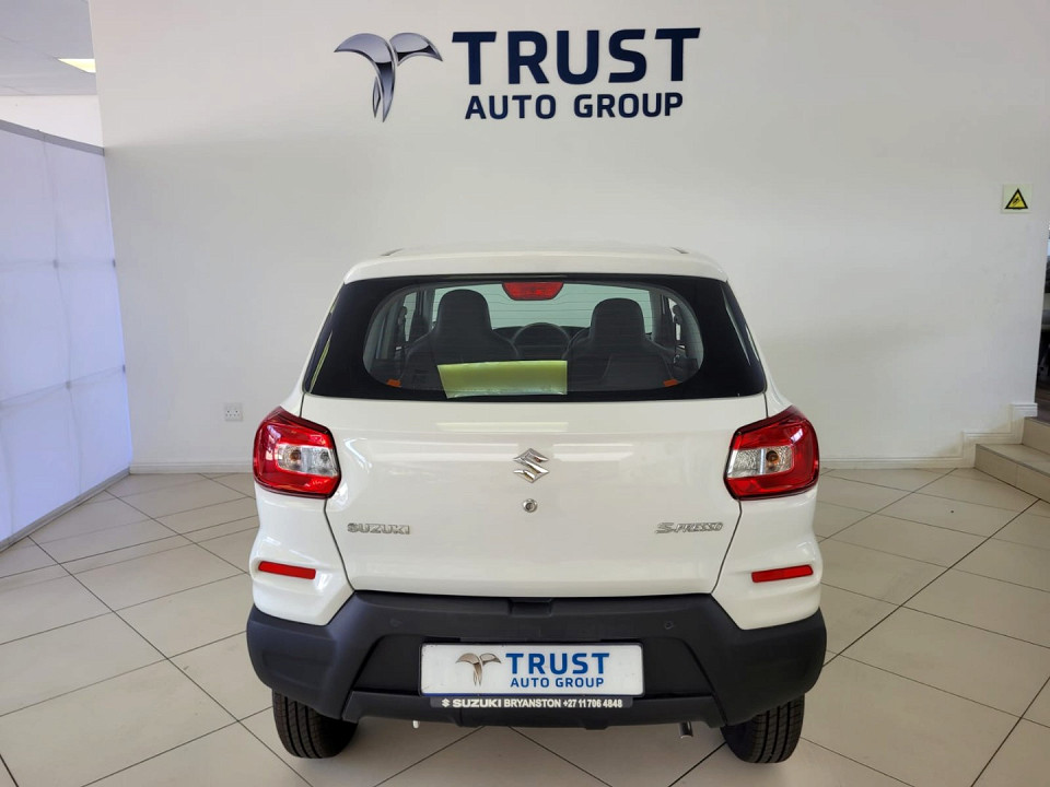 Photo 5 of 14