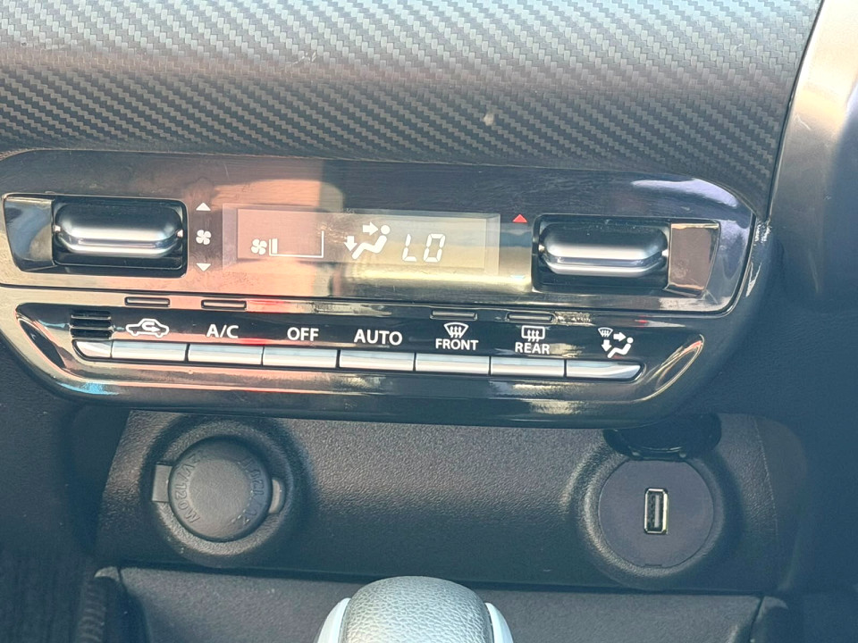 Photo 12 of 19