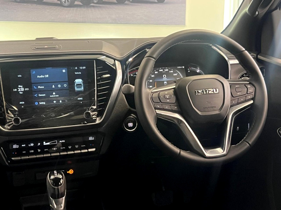 Photo 11 of 15