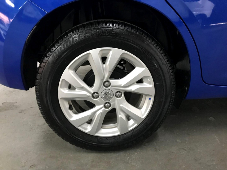 Photo 7 of 18