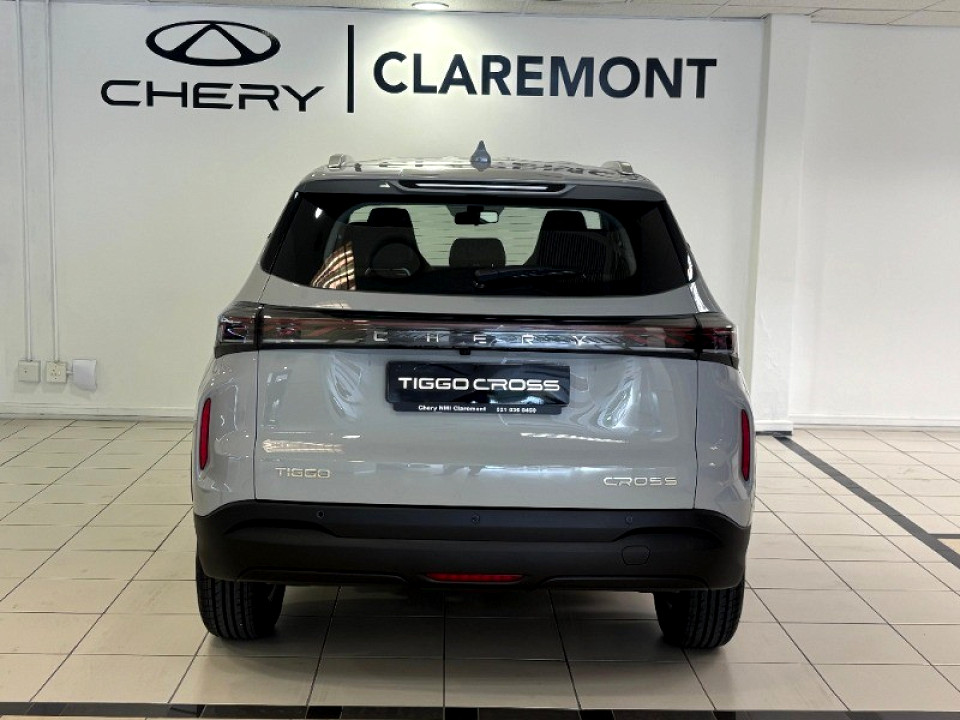 Photo 2 of 16