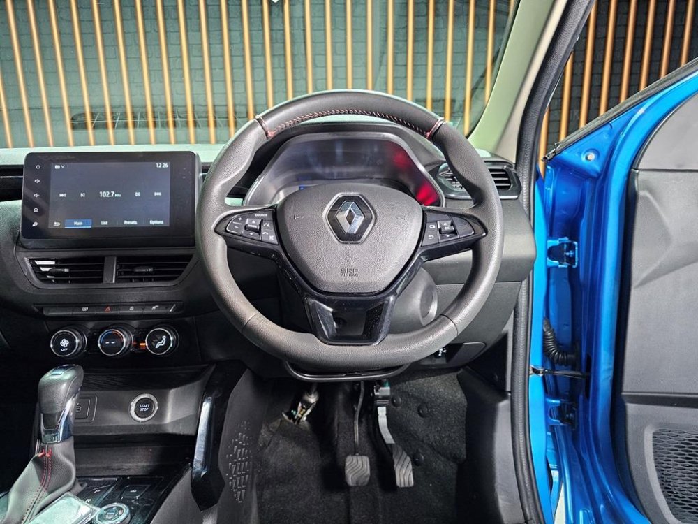 Photo 10 of 30