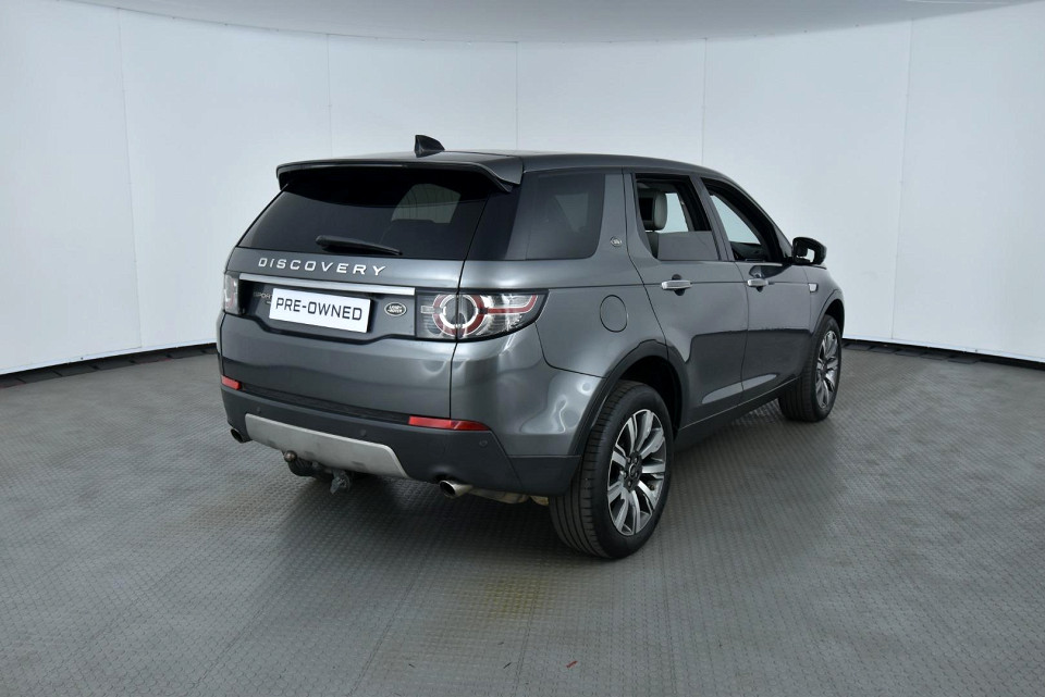 Photo 7 of 26