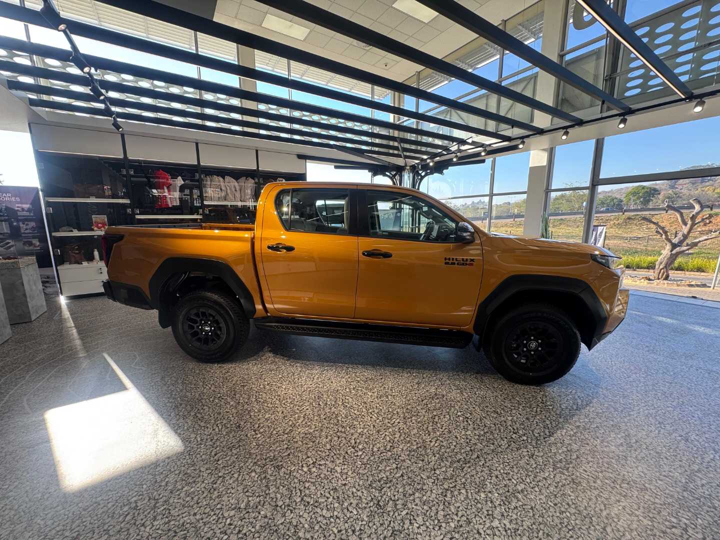 Photo 3 of 25