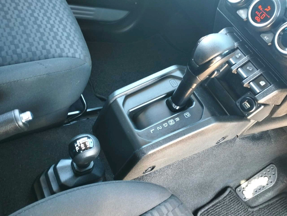 Photo 18 of 27