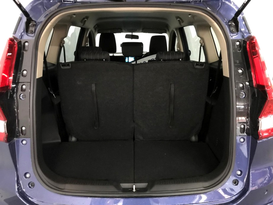 Photo 10 of 22