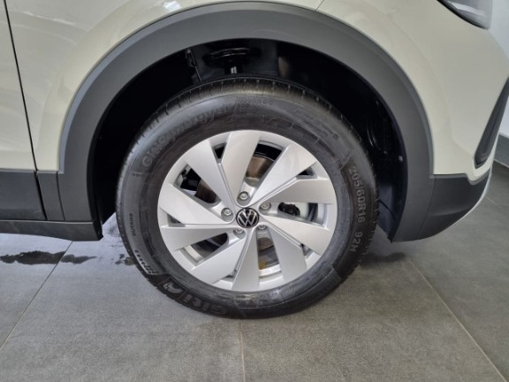 Photo 7 of 18