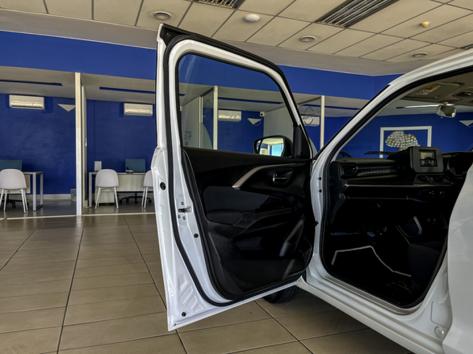 Photo 10 of 25