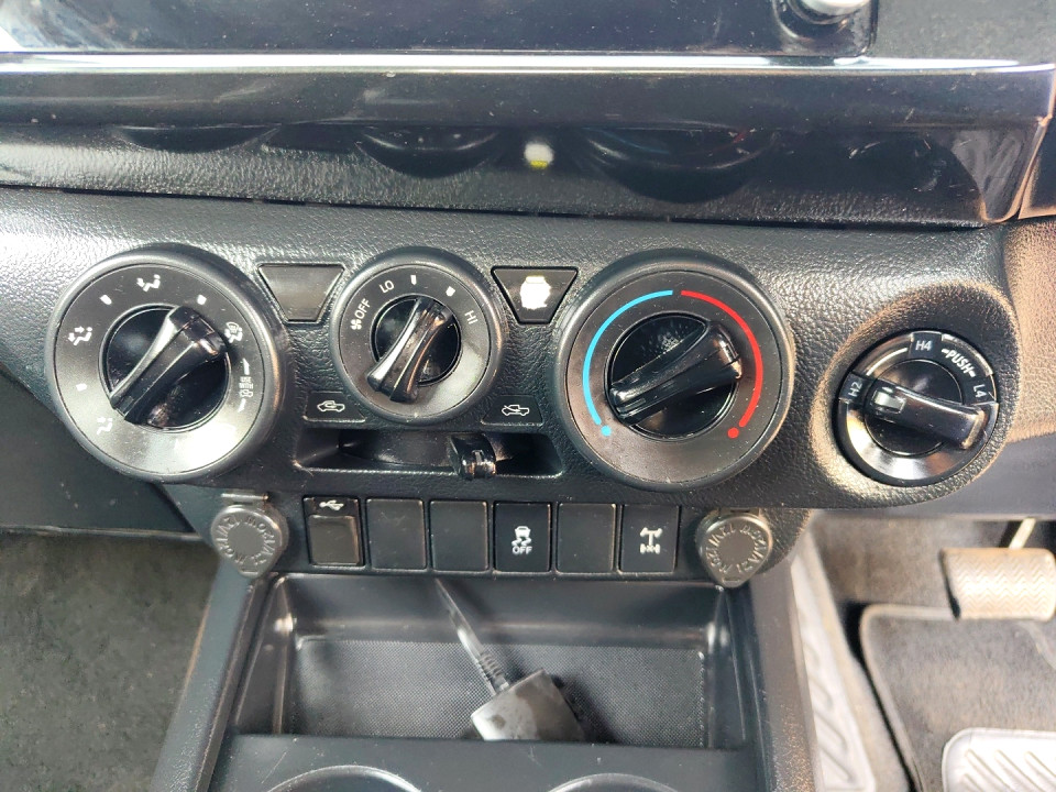 Photo 17 of 25
