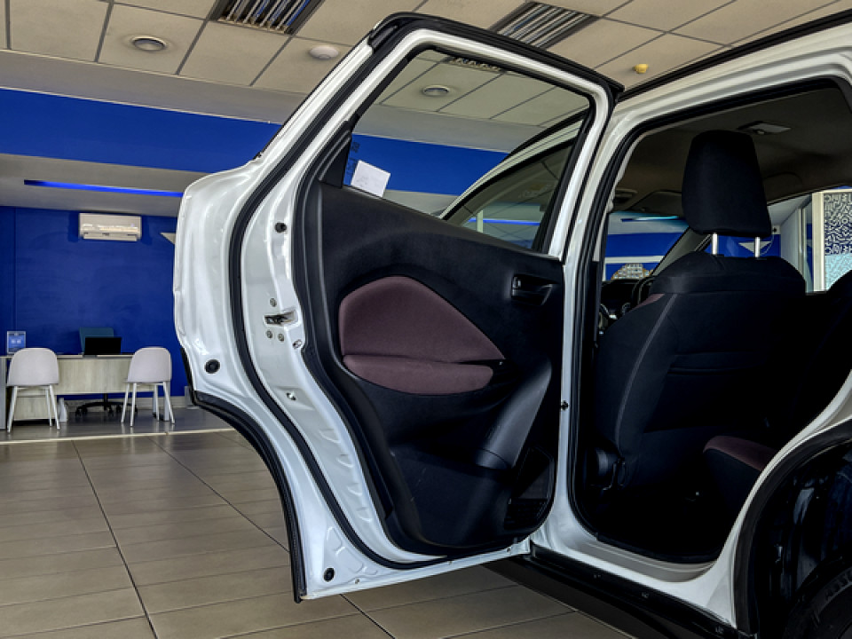 Photo 11 of 26
