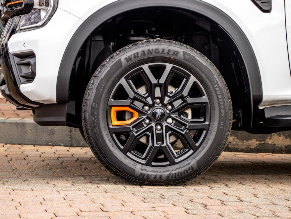 Photo 15 of 19