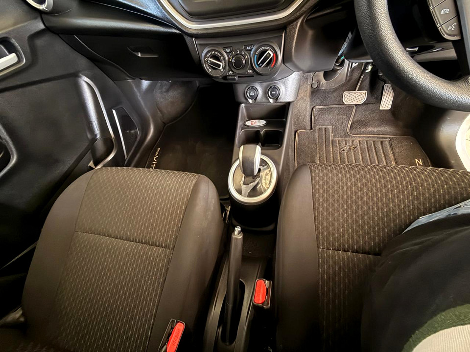Photo 16 of 21