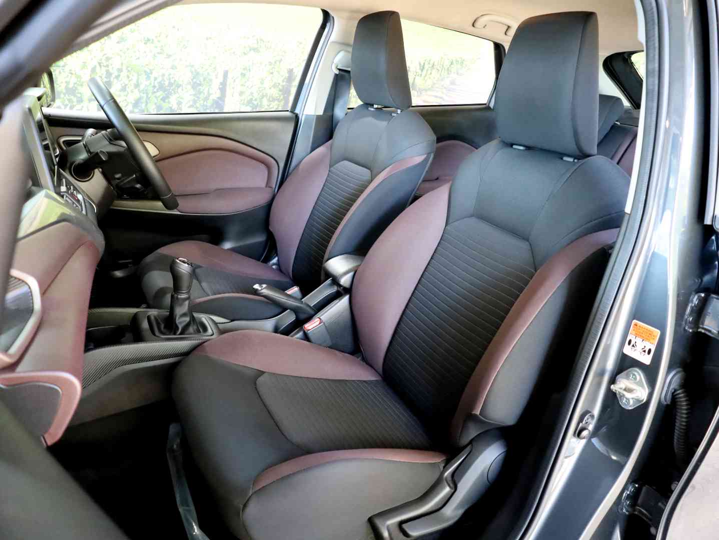 Photo 3 of 21