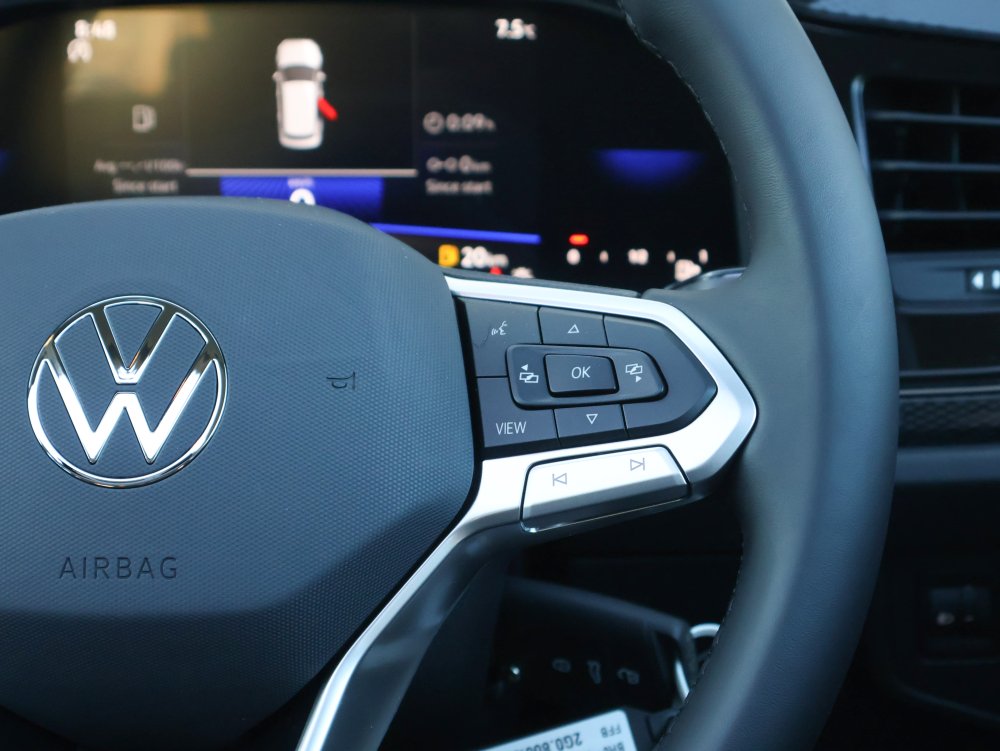 Photo 18 of 27