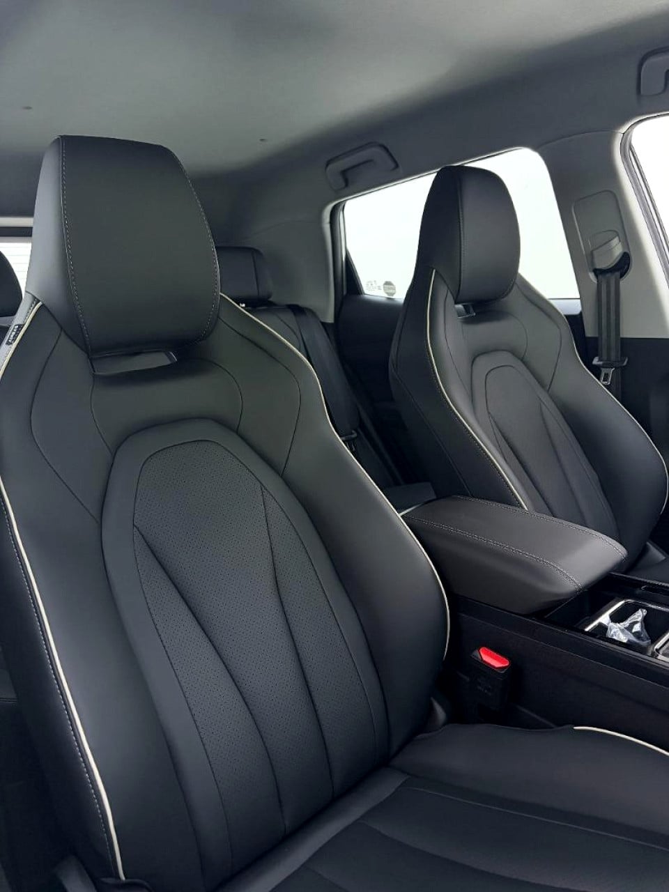 Photo 24 of 30