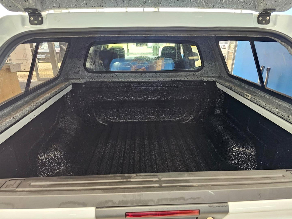 Photo 10 of 25