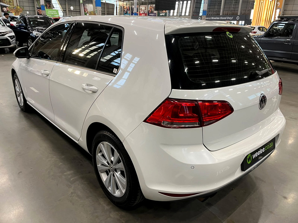 Photo 5 of 14