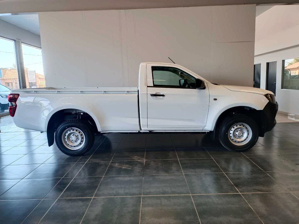 Photo 2 of 18