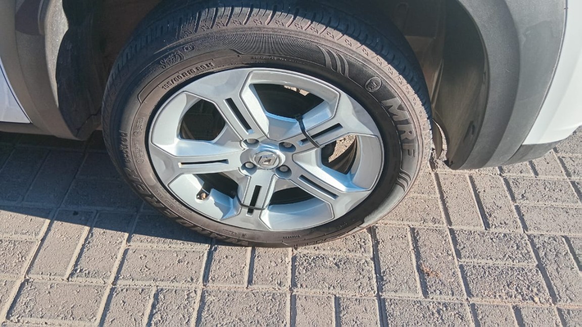 Photo 5 of 19