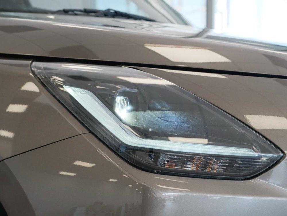 Photo 4 of 24