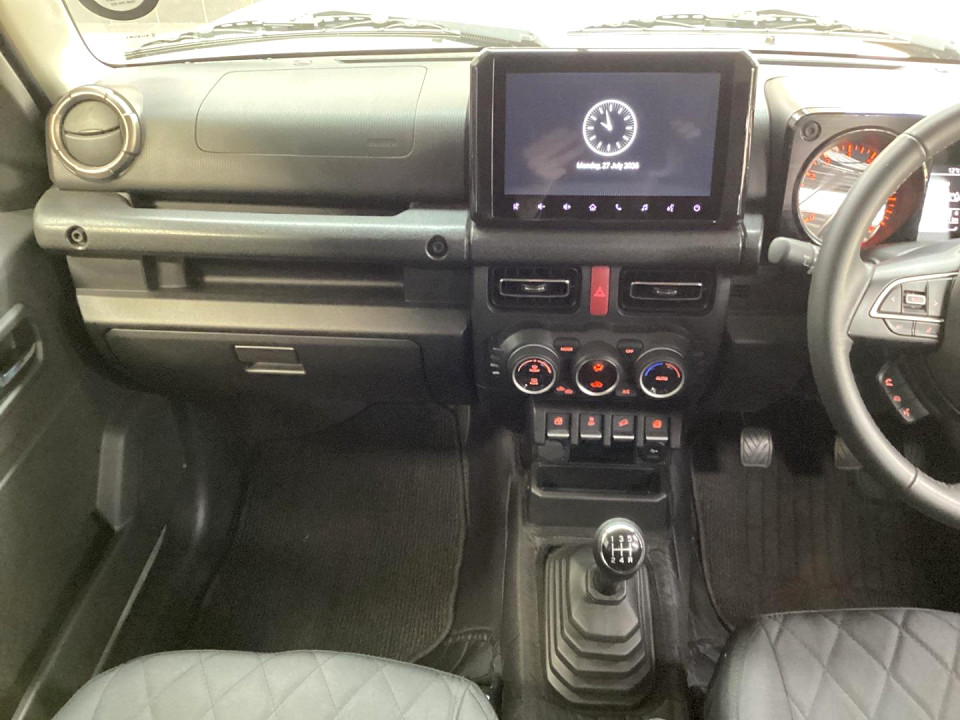 Photo 16 of 24
