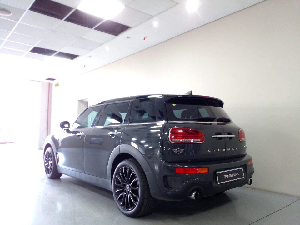 Photo 9 of 20
