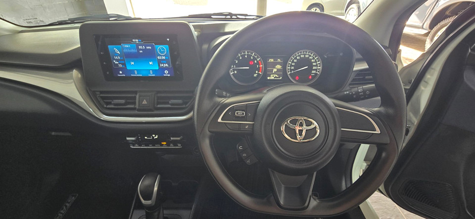 Photo 14 of 27