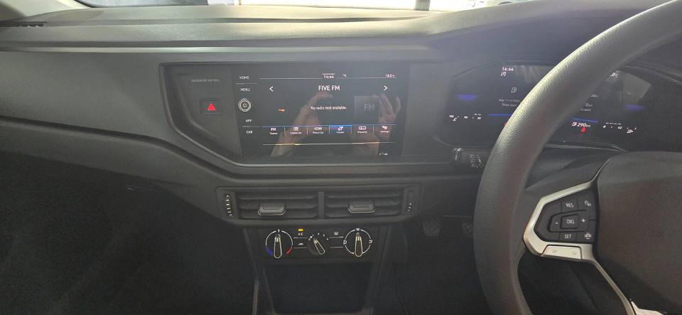 Photo 16 of 27