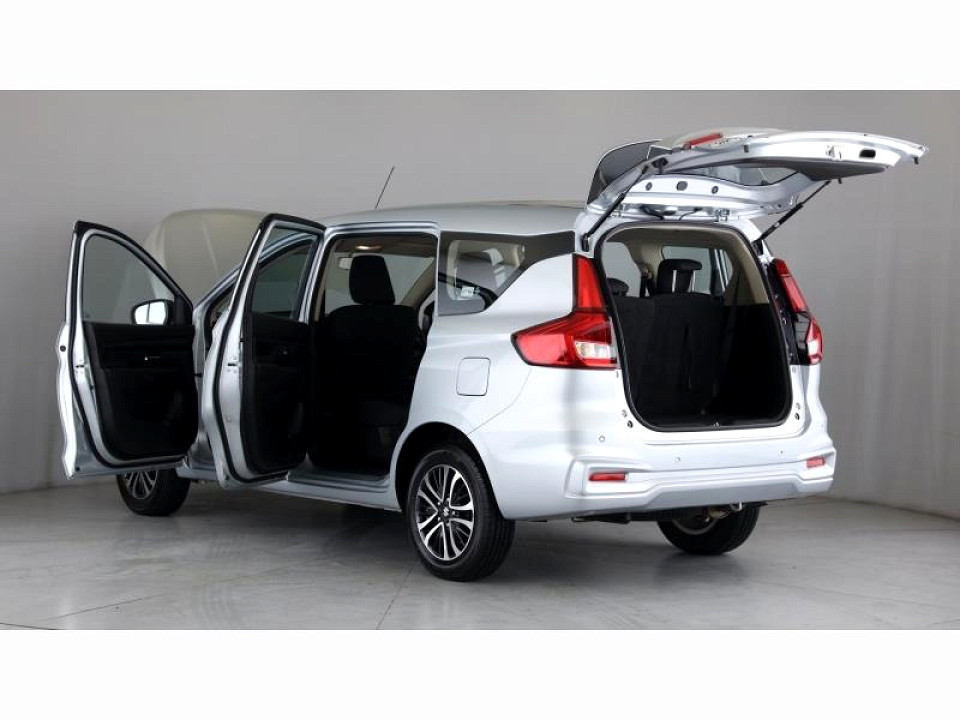 Photo 27 of 29