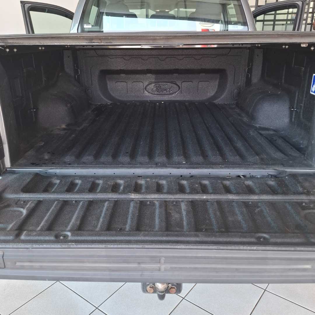 Photo 27 of 28