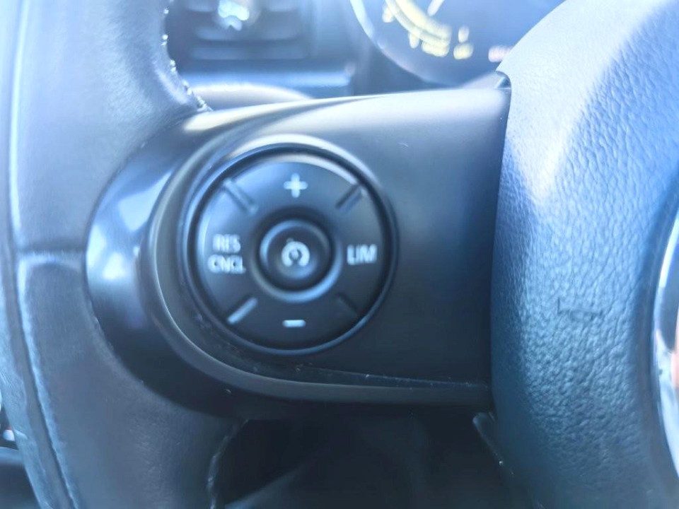 Photo 18 of 20