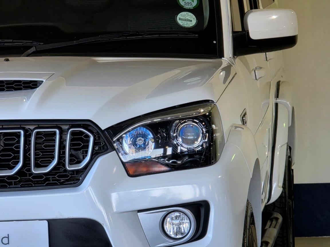 Photo 3 of 24