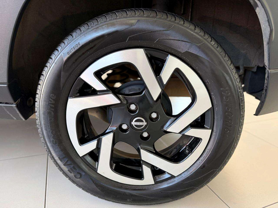 Photo 10 of 20
