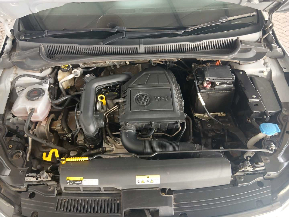Photo 18 of 21