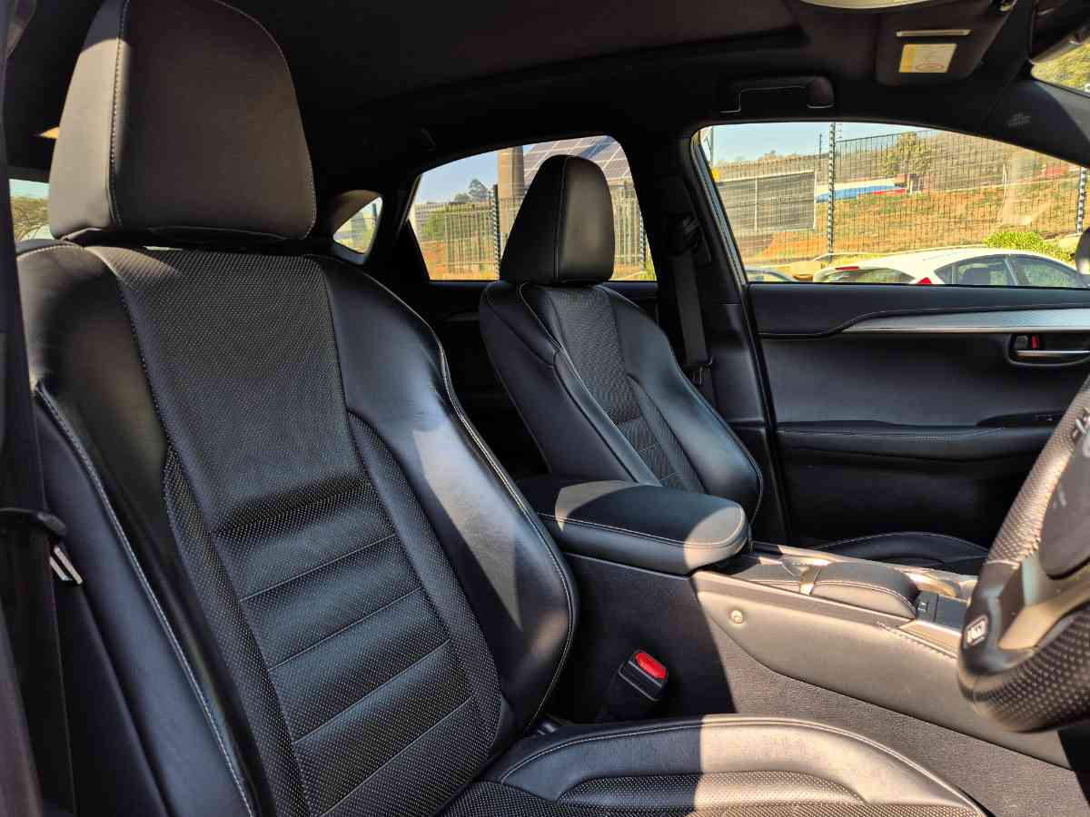 Photo 23 of 25