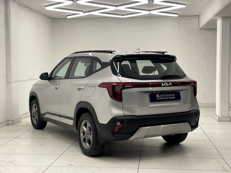 Photo 5 of 24