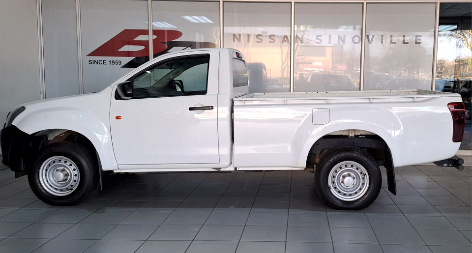 Photo 1 of 7